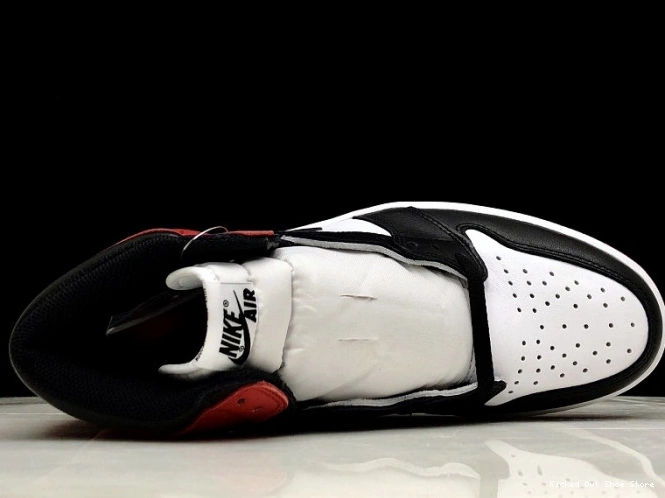 Kicked Out Shoe Store 555088-125 Retro 1 Jordan Black Toe Air 0721